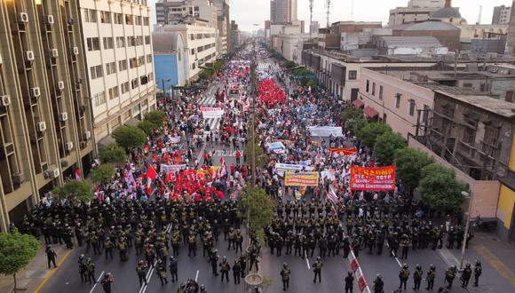 CGTP, Sutep y otros gremios marcharon en el Centro de Lima. (Foto:  Anthony Niño de Guzmán/ @photo.gec)
