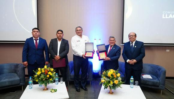 Reconocimiento fue otorgado por ministro de Energía y Minas, Óscar Vera, porque se cumplió con altos estándares de calidad de comercialización de minerales.