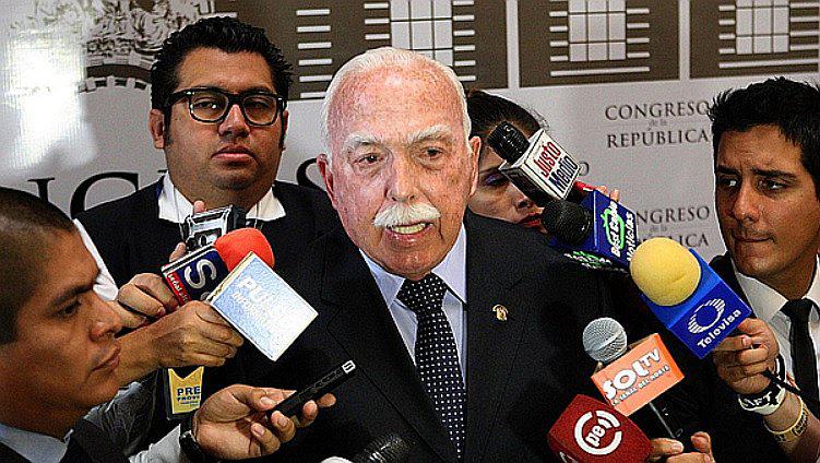 ​Carlos Tubino le pide disculpas a los efectivos policíales de la Diviac (VIDEO)