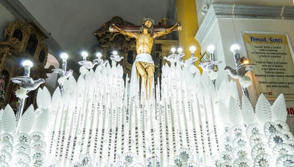 Talla de Cristo Crucificado,  muestra a un ser humano en  situación final de la vida. FOTO: NEILS OSCATEGUI