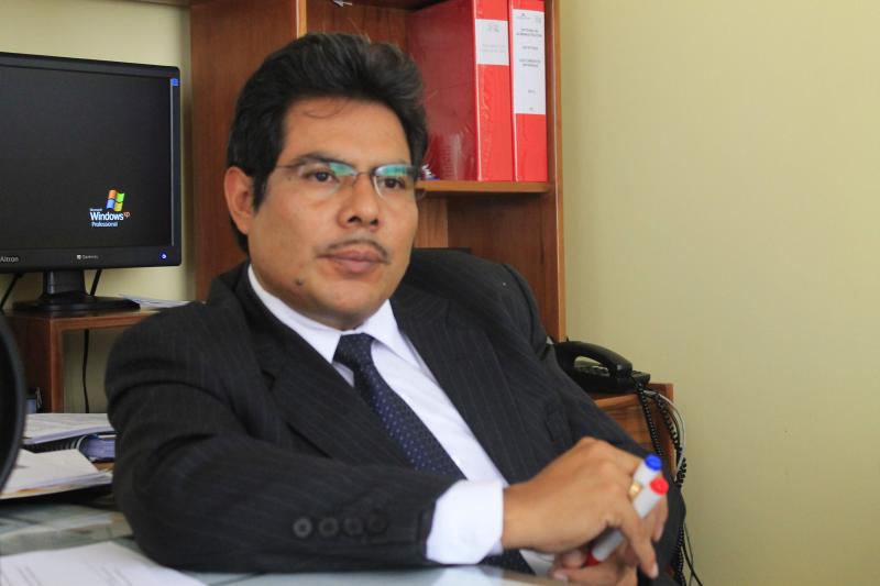 SIS contratará con clínicas 