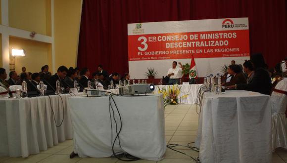 Ollanta Humala ofrece asfaltar carreteras de Huánuco