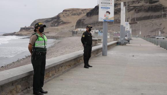 Autoridades recomiendan a municipios cerrar las playas por horas.