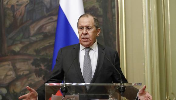 El ministro de Relaciones Exteriores de Rusia, Sergei Lavrov, gesticula durante una conferencia de prensa conjunta luego de las conversaciones con su homólogo italiano en Moscú. (Foto: SHAMIL ZHUMATOV / POOL / AFP)