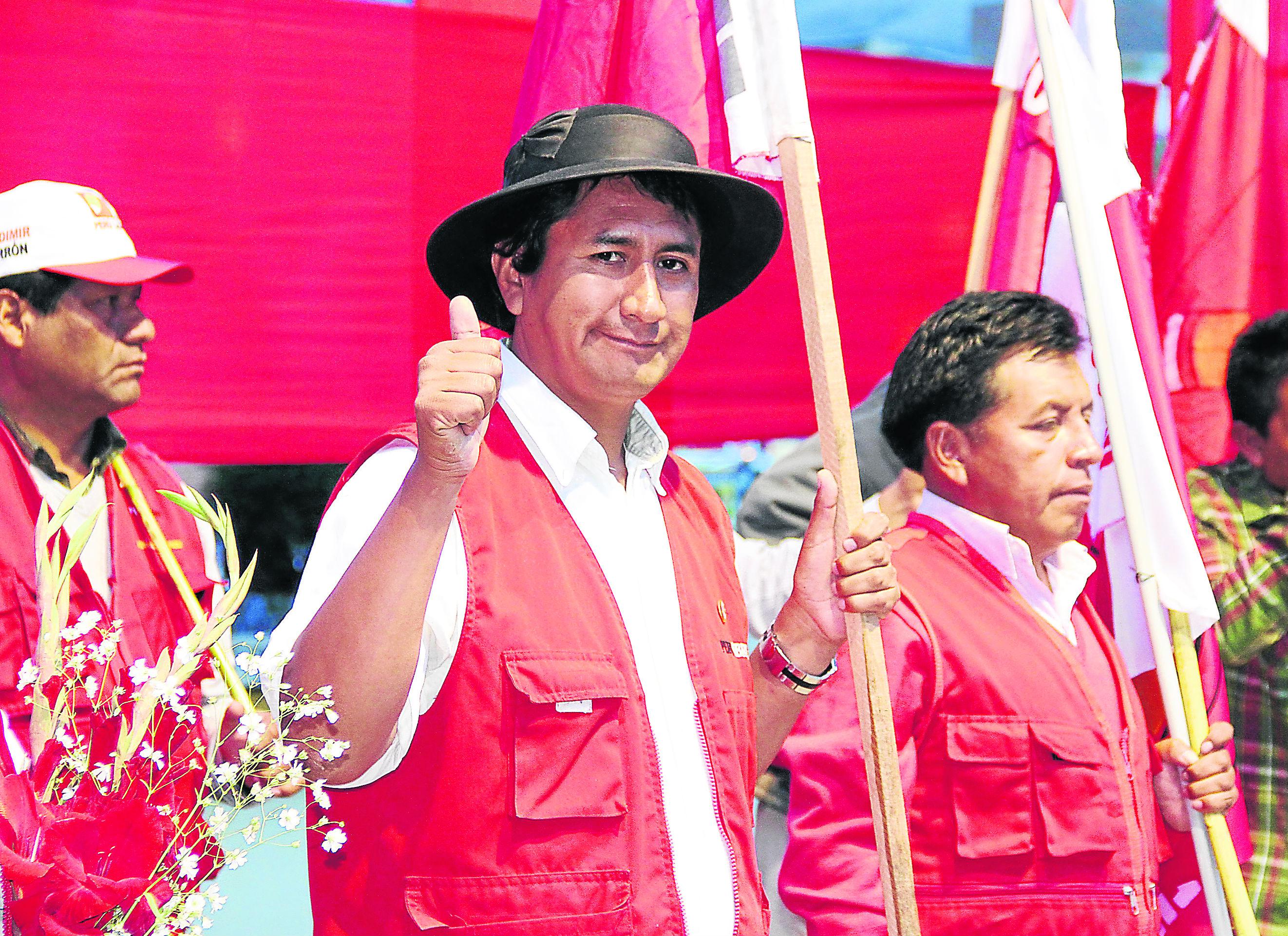 ​Cerrón inscribe su candidatura a la presidencia el lunes