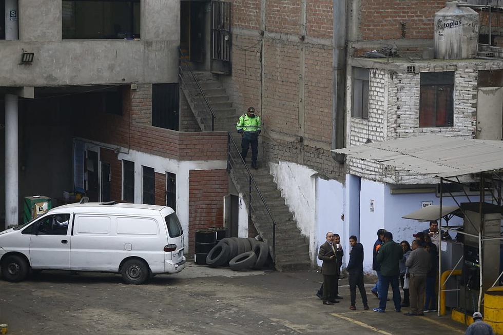 Hallan cuatro personas muertas dentro de una empresa de transportes en San Juan de Lurigancho (VIDEO)