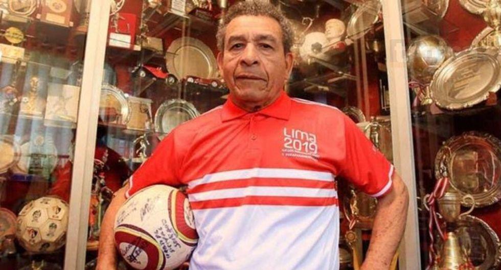 Héctor Chumpitaz y su esposa fueron hospitalizados por síntomas de covid-19 y sometidos a sendas pruebas moleculares que salieron positivas.