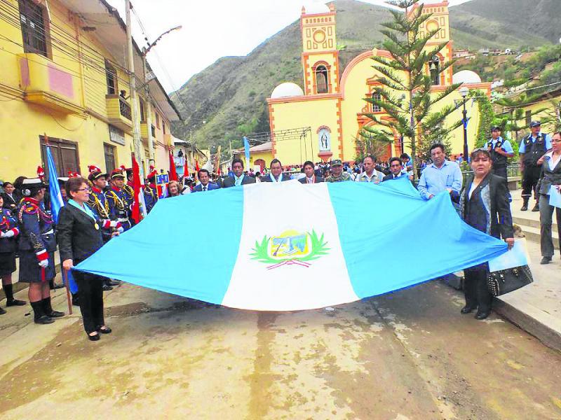 Saludan a Ambo por sus 102 años