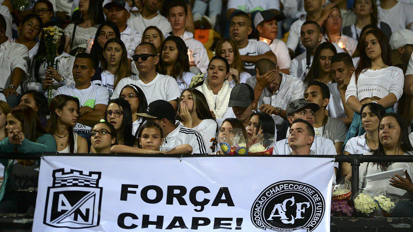 "Esta Copa se va al cielo", el canto de los hinchas colombianos a Chapecoense (VIDEO)