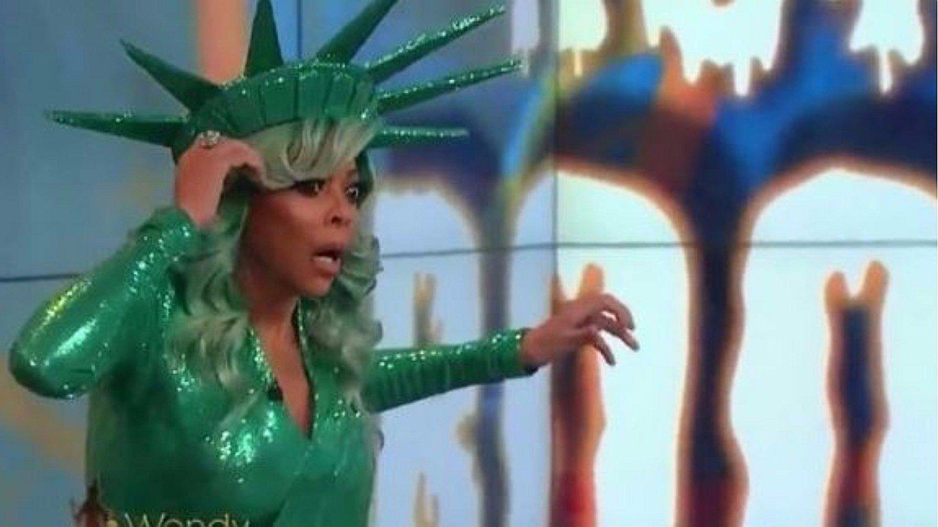 Conocida conductora de TV pasó la vergüenza de su vida en vivo (VIDEO)