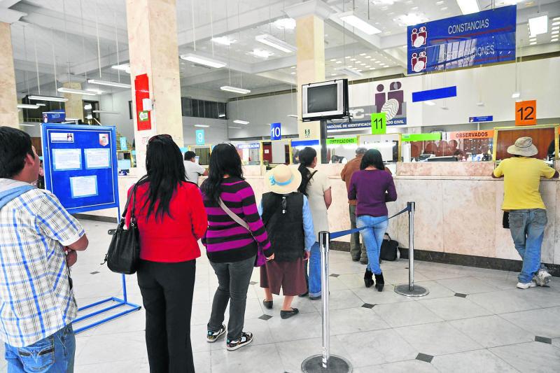 Encuentran más de tres mil partidas dobles en Reniec 