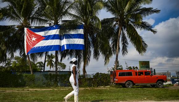 El Departamento de Estado anunció este lunes que incrementará su apoyo a los emprendedores cubanos con autorizaciones para que accedan a plataformas de comercio electrónico, entre otras acciones. (Foto: YAMIL LAGE / AFP)