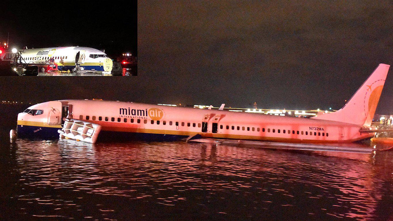 Un Boeing 737 patinó y terminó en el río St. Johns en Jacksonville, Florida