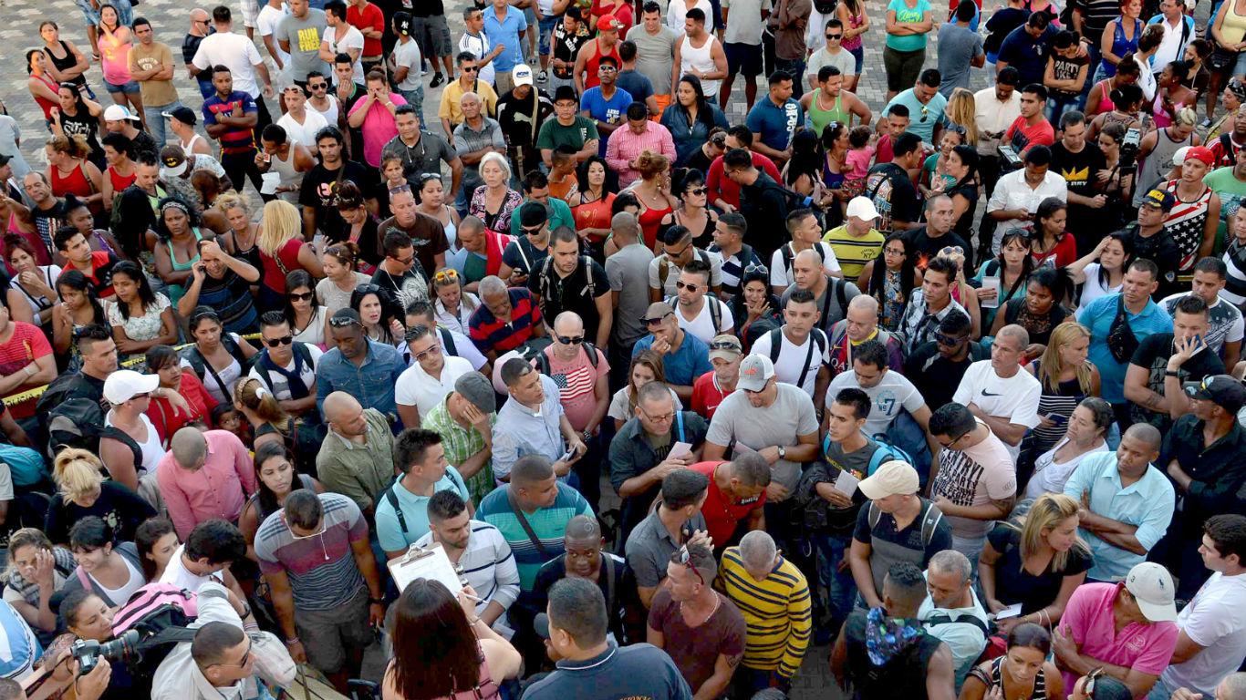 Costa Rica anunció que no recibirá a más cubanos ilegales