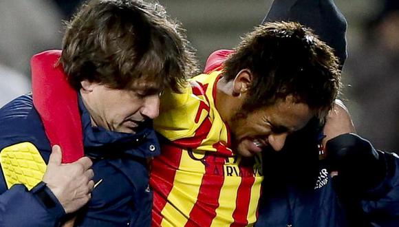 Neymar sufrió esguince de tobillo y se quedaría sin mundial