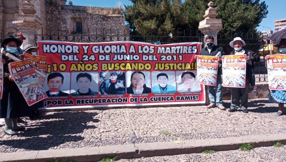 Familiares de fallecidos protestaron en plaza de Armas de Juliaca. (Foto: Feliciano Gutiérrez)