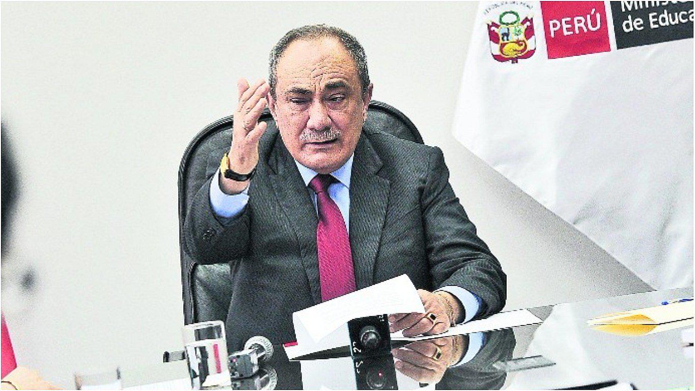 Otros 39 docentes sentenciados por terrorismo serán retirados de colegios