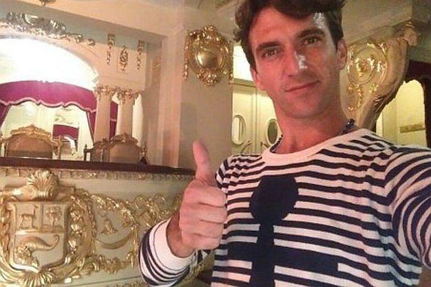 Antonio Pavón prepara su lanzamiento como cantante y escritor (VIDEO)