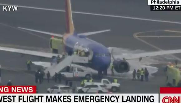 Motor de avión falló y dejó una persona fallecida tras aterrizaje de emergencia (VIDEO)