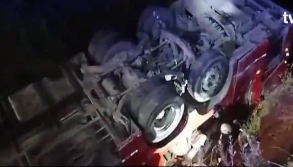 Accidente vehicular deja al menos cinco muertos. Foto: TV Perú Noticias