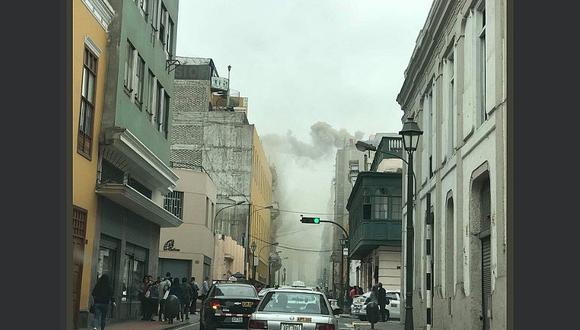 Cercado de Lima: Se registra incendio en conocida pollería de Jirón de la Unión