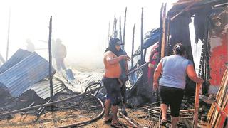 Incendio arrasa con 30 viviendas y familias lo pierden todo en Sullana