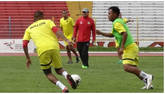 Sport Huancayo entrena con miras al encuentro con el Sport Rosario de Huaraz