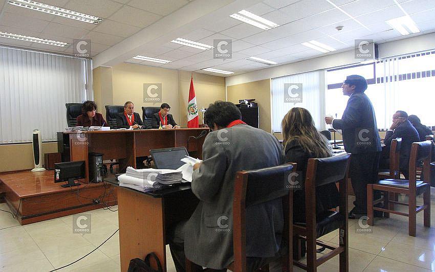 Sala penal ratifica prisión preventiva para juez Gino Valdivia y abogada Lily Huanqui