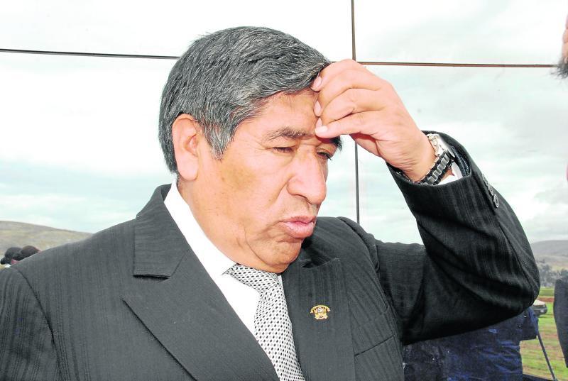 Congresista Casio Huaire no supera mal de páncreas