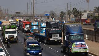 Paro de transportes comenzó con algunos bloqueos