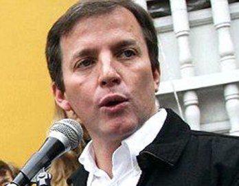 Francis Allison fuera de carrera electoral