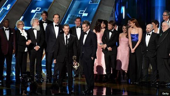 ​Game of Thrones rompe el récord de los Emmy al ganar 12 estatuillas (VIDEO)