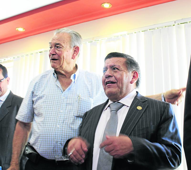 Martínez Polo: "Acuña le tiene miedo a Murgia"