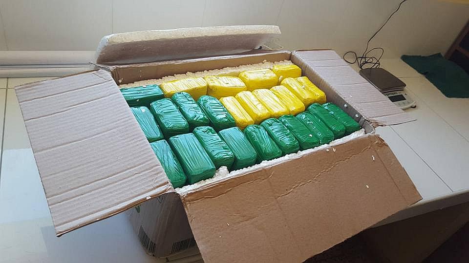 Envían más de 50 kilos de droga como encomienda