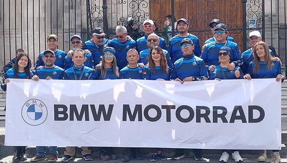 Carlos Alatrista coordinador de la comunidad BMW Motorrad, menciona que en total se quedaran 6 días en el Perú, estando ya en su segundo día aquí en la ciudad blanca. (Foto: Difusión)