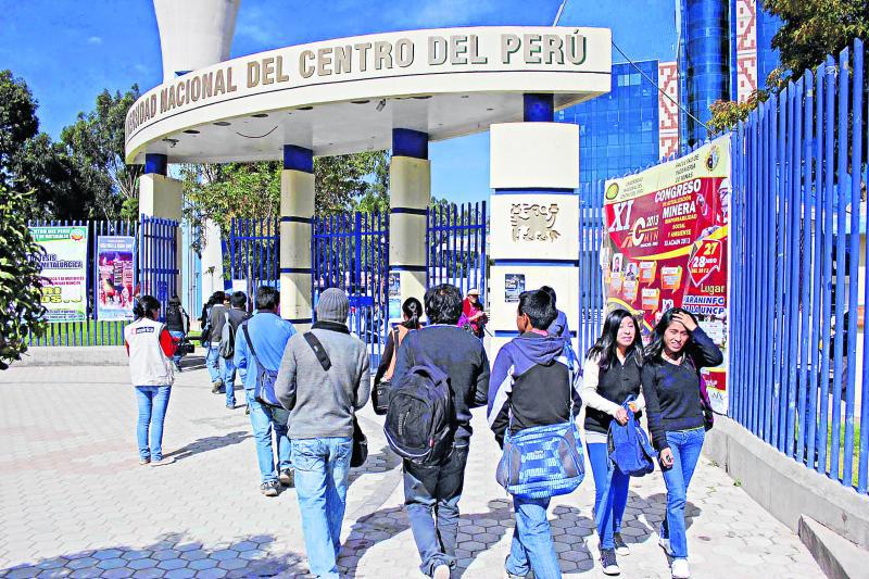 Universidad Nacional del Centro del Perú cumple 54 años