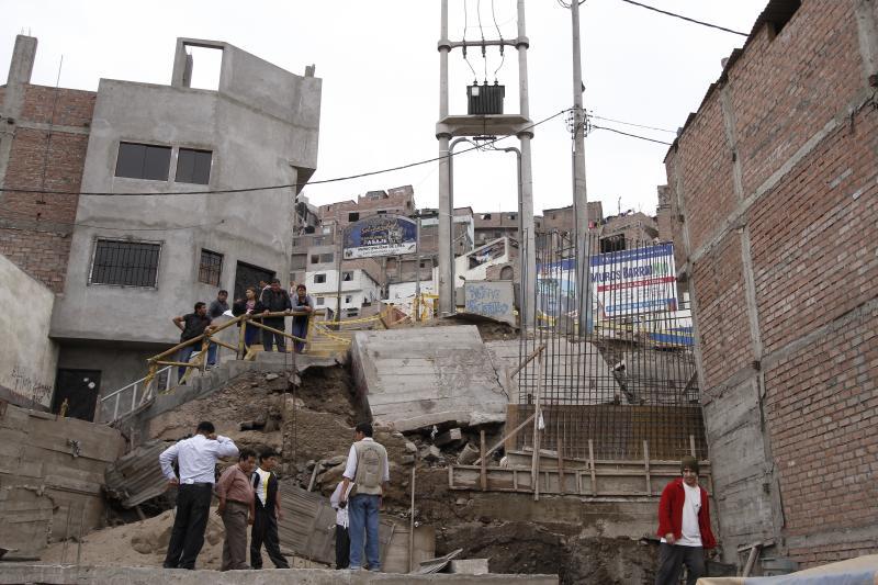 Lima niega que muro caído sea de Barrio Mío
