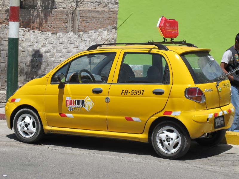 Taxistas pueden inscribir sus vehículos vía Internet ante el Setame