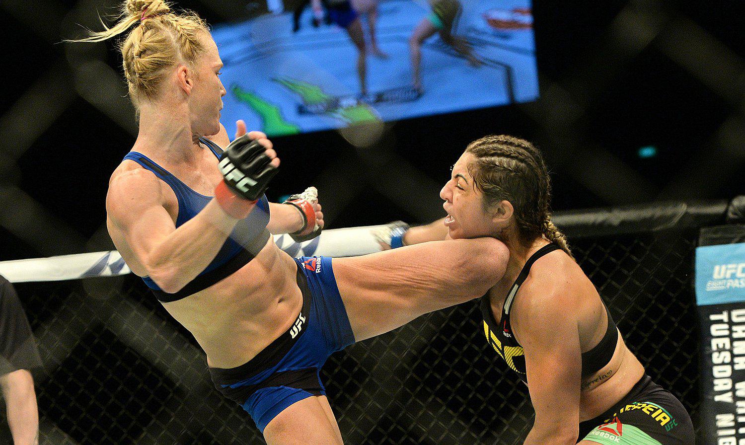 UFC: Holly Holm noqueó a Bethe Correia con brutal patada en la cabeza (VIDEO)
