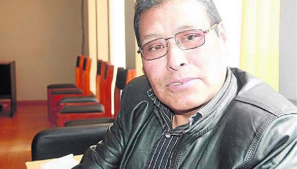 Consejero por Puno Walter Paz Quispe “El director de Educación protege irregularidades”