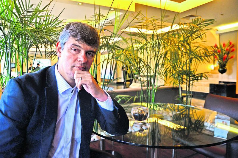 Enrique Serrano: "Los misterios femeninos nunca se resuelven del todo"