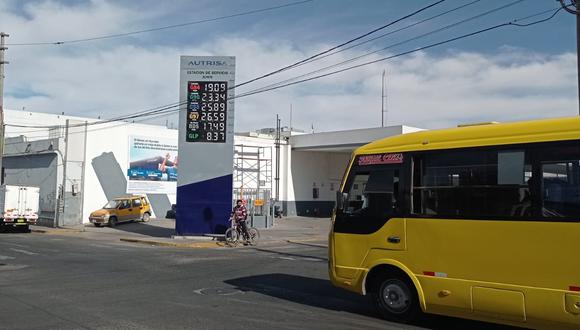 Hubo una ligera reducción del precio del combustible en Arequipa en relación a días anteriores| FOTO: Yorch Huamani