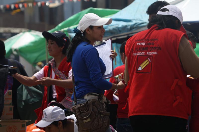 Investigarán uso de personal  del GRJ para recabar firmas 