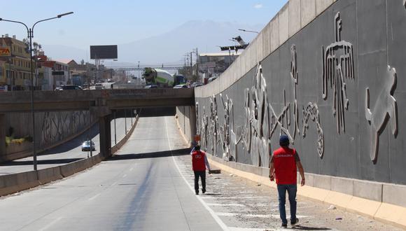 Murales en la Variante de Uchumayo son distractores para los conductores| Foto: Contraloría