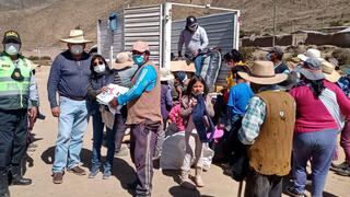 Entregan frazadas y ropa de abrigo en Pampacolca