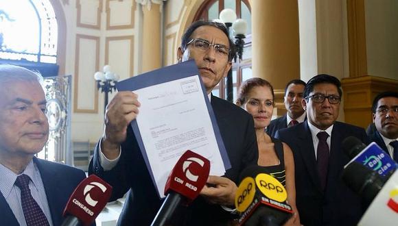 Martín Vizcarra entregó proyecto de ley para declarar en emergencia el Ministerio Público