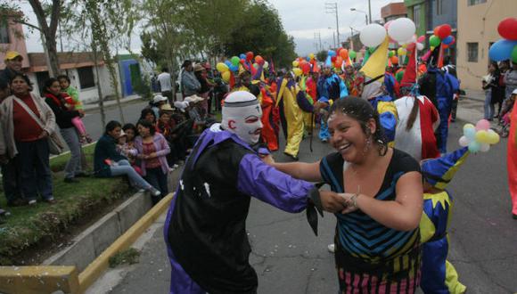 Punta de Bombón celebrará corso de carnavales este 14 de febrero