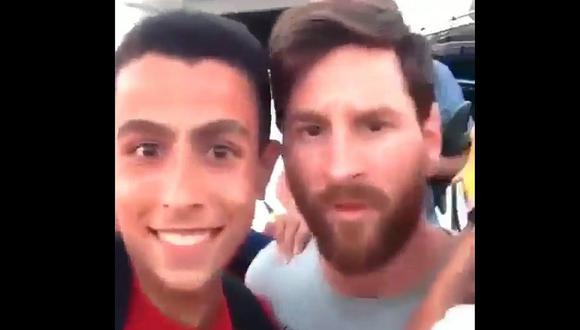 YouTube: Messi y su cara de pocos amigos frente a sus fans (VIDEO)