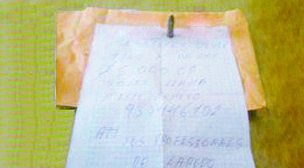 Trujillo: Extorsionandores dejan carta extorsiva y bala a comerciante 