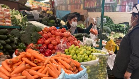 Conozca cuáles son los costos en los centros de abasto de la plataforma comercial Andrés Avelino Cáceres en cuanto al precios de las legumbres. (Foto: GEC)